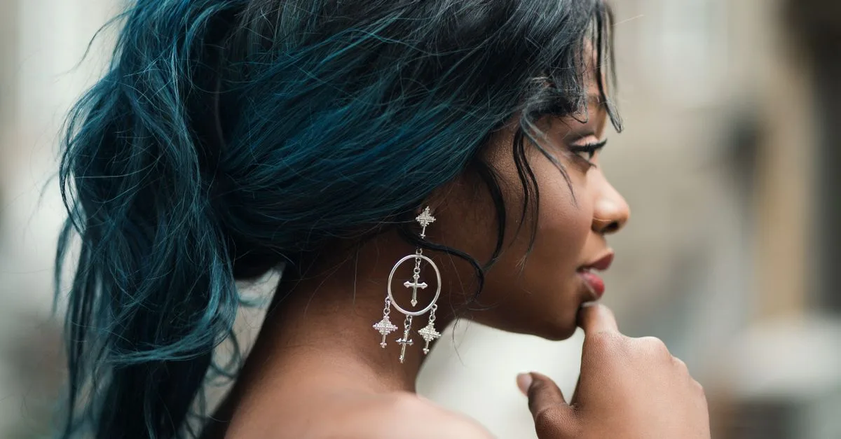 découvrez les dernières tendances coiffure pour tous les styles et toutes les occasions. inspirez-vous de nos conseils et idées pour sublimer votre look avec des coiffures modernes et élégantes.